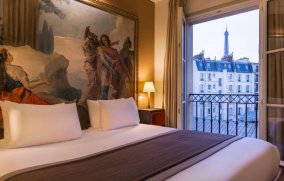 Chambre vue Tour Eiffel